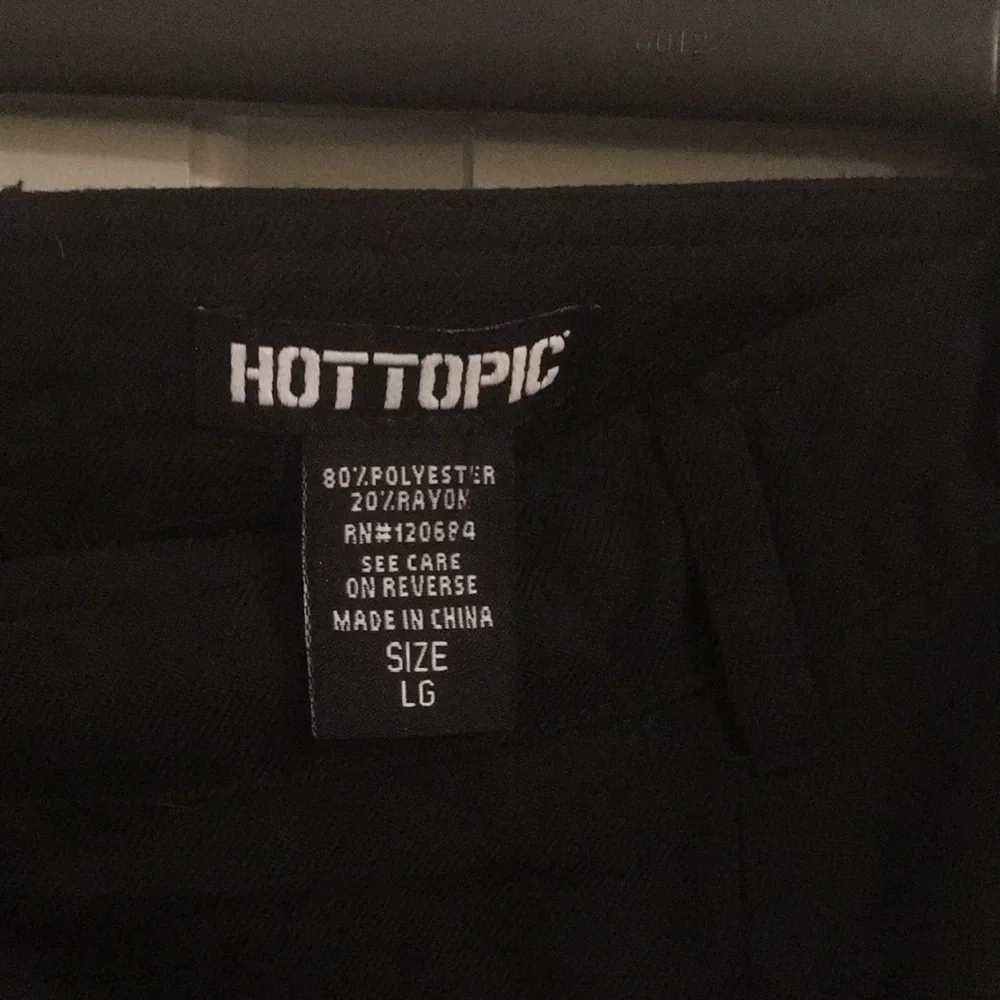 Hot Topic Triple Chain Mini Skirt Black - Picture 3 of 5